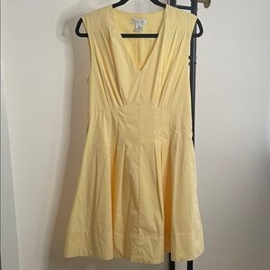New Butter Yellow V Neck Knee Length Dress Sz 10 with pockets